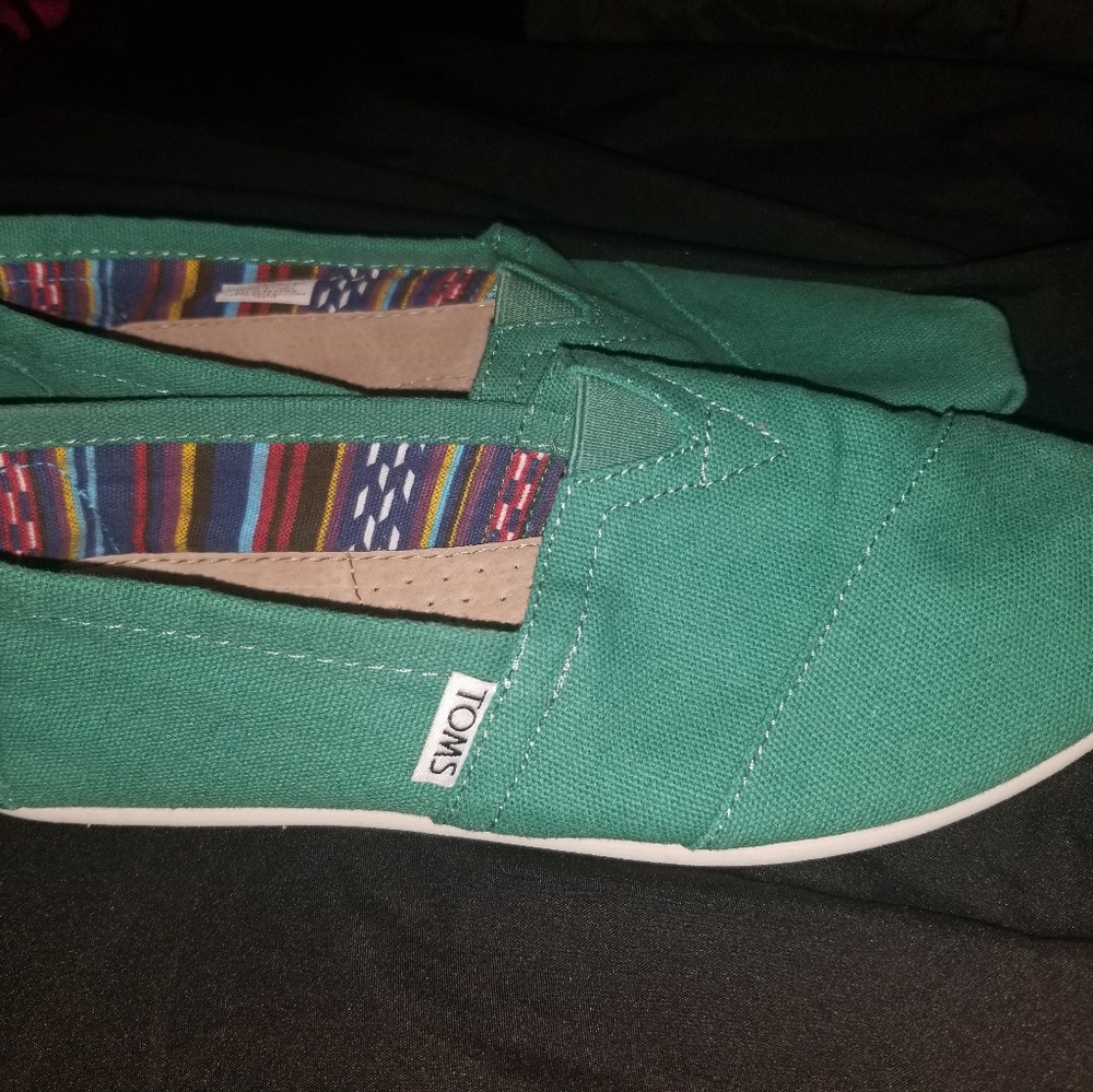 Green Toms